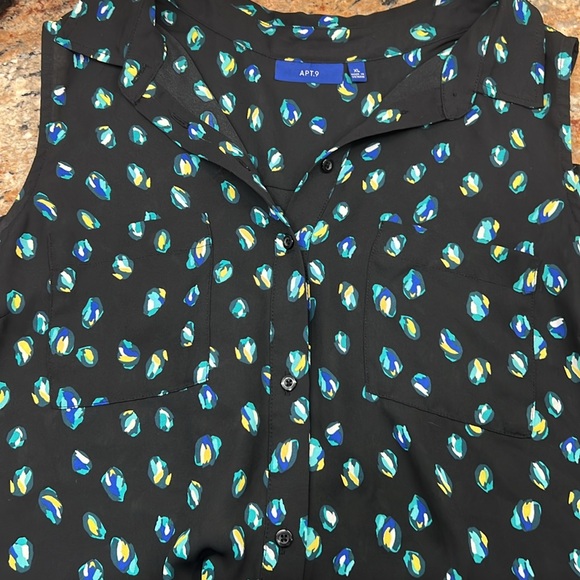 Apt. 9 Button Down Tank Top - Picture 7 of 8